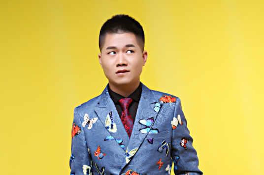 龍紹潔 龍紹潔