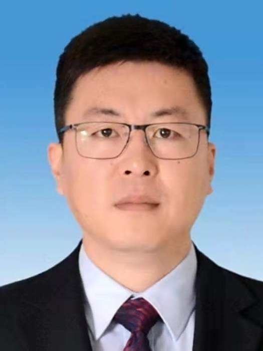 王少飛(山東省煙臺崑嵛山國家級自然保護區工委管委辦公室主任、崑嵛鎮黨委書記、一級主任科員) 王少飛(山東省煙臺崑嵛山國家級自然保護區工委管委辦公室主任、崑嵛鎮黨委書記、一級主任科員)