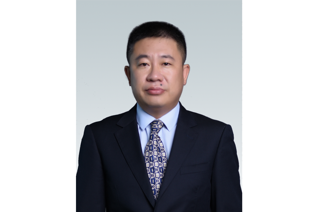 黃鵬(奧維通信獨立董事) 黃鵬(奧維通信獨立董事)