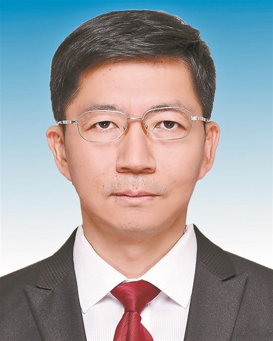 王舸(雲南省統計局原督查專員) 王舸(雲南省統計局原督查專員)
