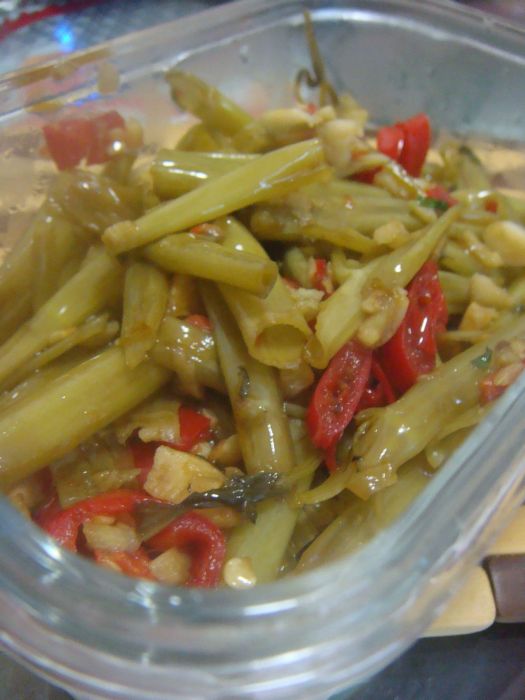 酸炒通菜梗 酸炒通菜梗