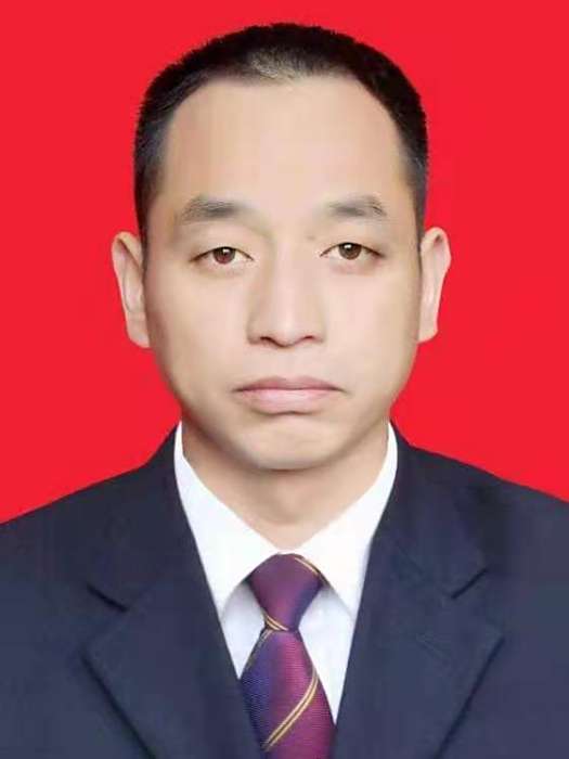 袁桂林(貴州省遵義市匯川區政協副主席,區財政局黨組書記、局長) 袁桂林(貴州省遵義市匯川區政協副主席,區財政局黨組書記、局長)