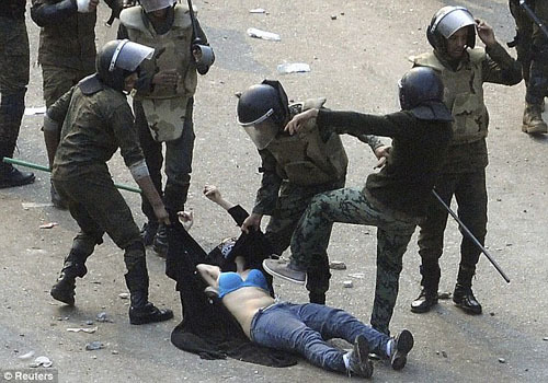 埃及軍警“處女檢驗”事件