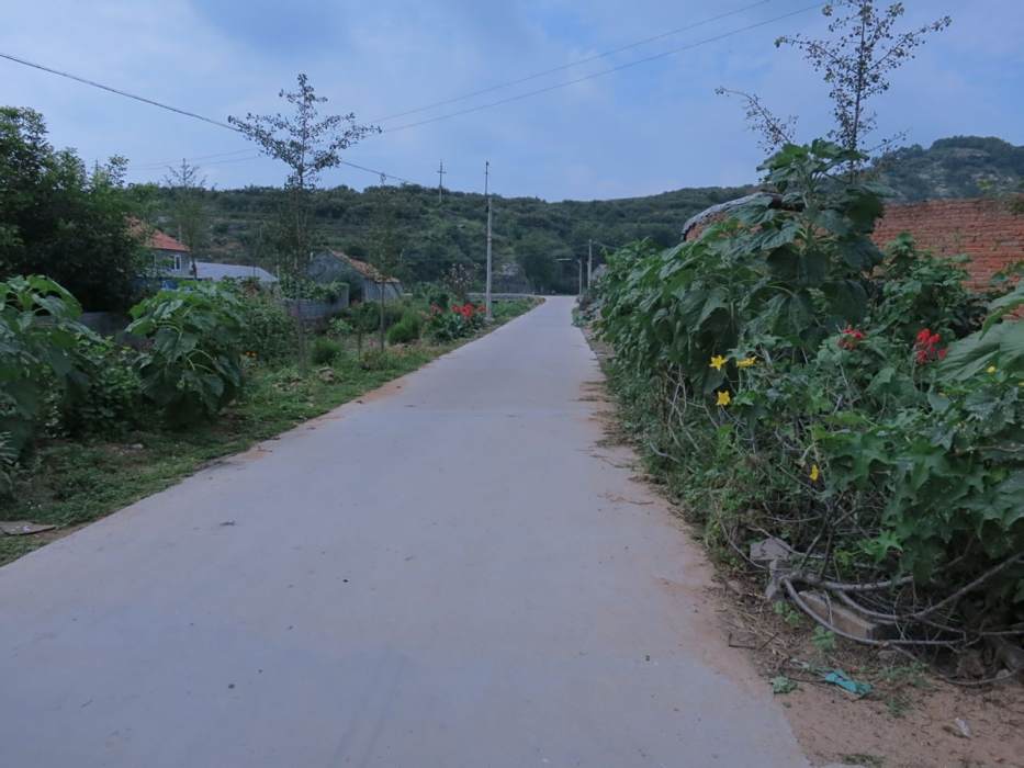 牛嶺山村