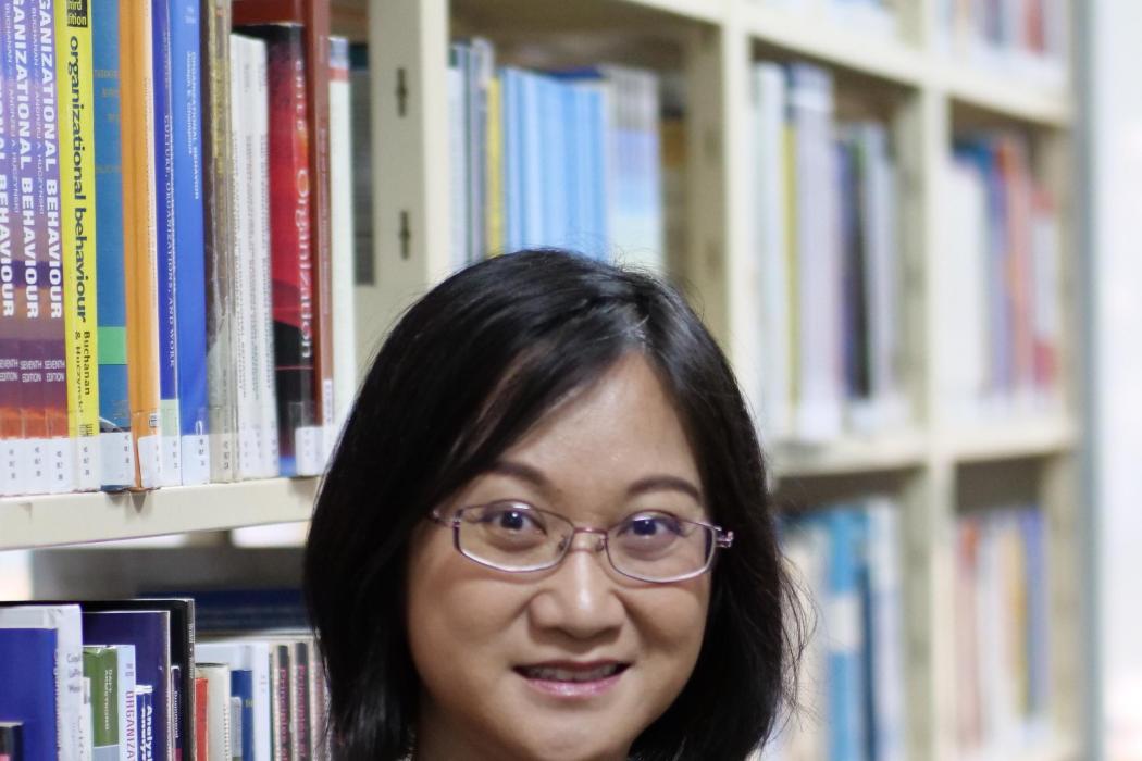 張燕輝(寧波諾丁漢大學套用語言學助理教授) 張燕輝(寧波諾丁漢大學套用語言學助理教授)