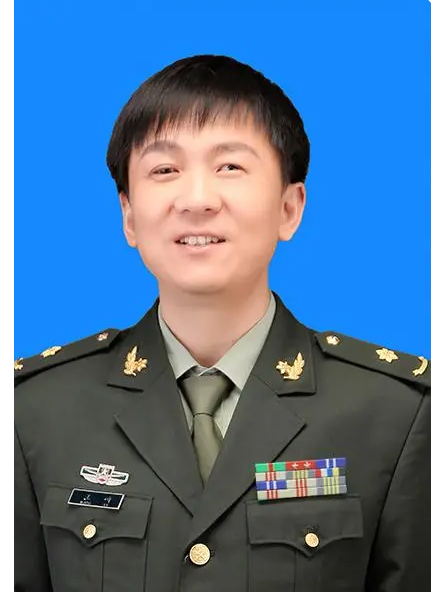 王琦(吉林省長春市軍隊離退休幹部西安橋外休養所軍休幹部、省盲人協會主席) 王琦(吉林省長春市軍隊離退休幹部西安橋外休養所軍休幹部、省盲人協會主席)