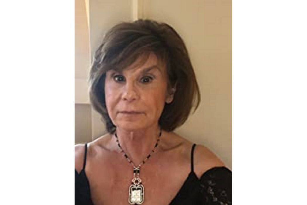 Leslee Emmett Leslee Emmett
