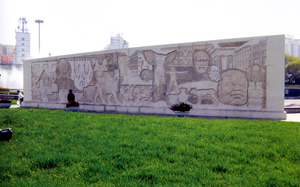 《紀元的文明》2000年 浮雕 花崗岩