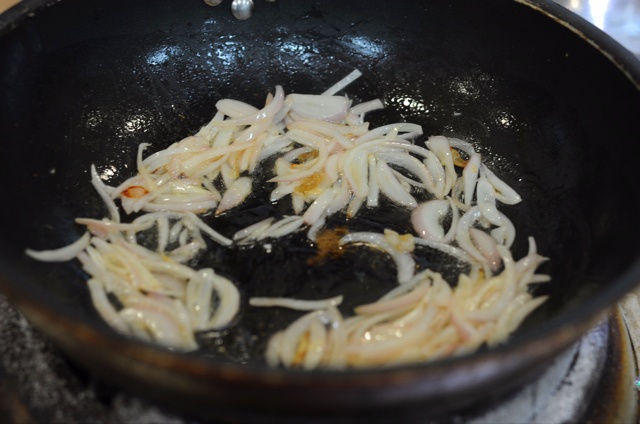 蛤肉炒韭菜花