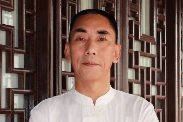 賴建平(龍泉官窯掌門人,賴氏青瓷世家第八代傳人) 賴建平(龍泉官窯掌門人,賴氏青瓷世家第八代傳人)