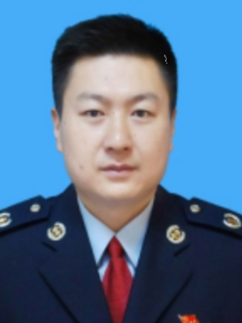 崔琨(國家稅務總局昆明市西山區稅務局黨委委員、副局長) 崔琨(國家稅務總局昆明市西山區稅務局黨委委員、副局長)