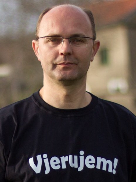 Mario Knezovic