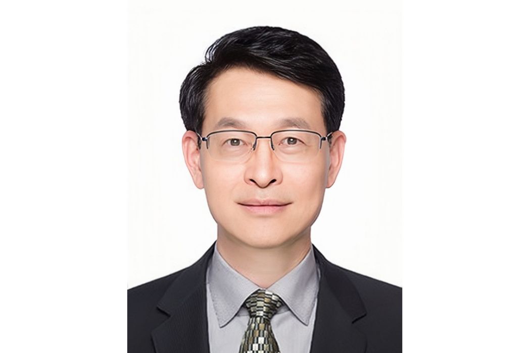 畢文剛(美國光學學會會士,國際光學工程學會會士,香港中文大學(深圳)理工學院教授) 畢文剛(美國光學學會會士,國際光學工程學會會士,香港中文大學(深圳)理工學院教授)