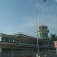 加冷機場 加冷機場