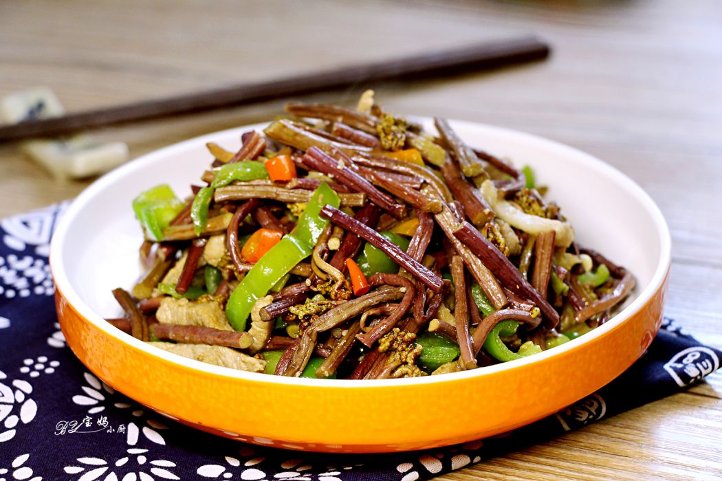 蕨菜肉絲 蕨菜肉絲