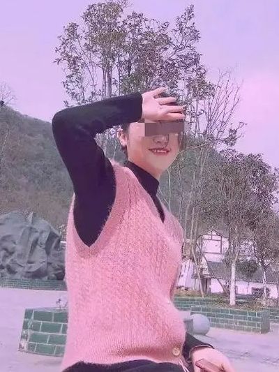 徐倩(貴州省畢節市織金縣馬場鎮布底幼稚園教師) 徐倩(貴州省畢節市織金縣馬場鎮布底幼稚園教師)