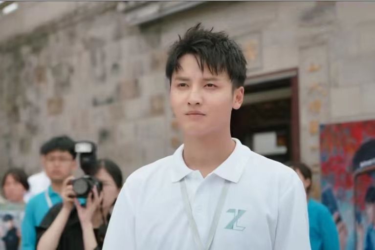 俞揚(電視劇《甜小姐與冷先生》中的男配角) 俞揚(電視劇《甜小姐與冷先生》中的男配角)