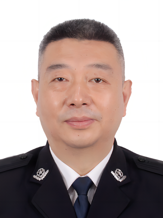 朱偉(江蘇省南京市六合區人民政府副區長、黨組成員,南京市公安局六合分局黨委書記、局長、督察長) 朱偉(江蘇省南京市六合區人民政府副區長、黨組成員,南京市公安局六合分局黨委書記、局長、督察長)