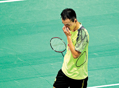 中國隊選手杜鵬宇在比賽中失球後很失落