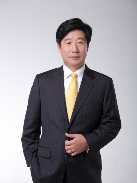 郎華(濰柴國際董事長、執行長) 郎華(濰柴國際董事長、執行長)