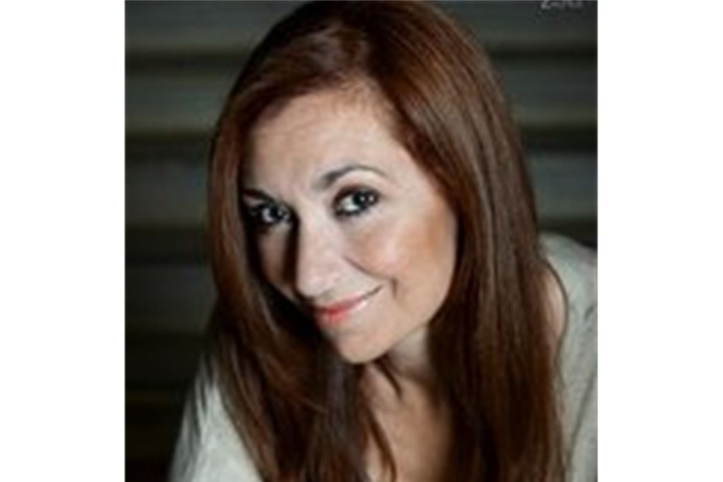 Mercedes Hoyos Mercedes Hoyos