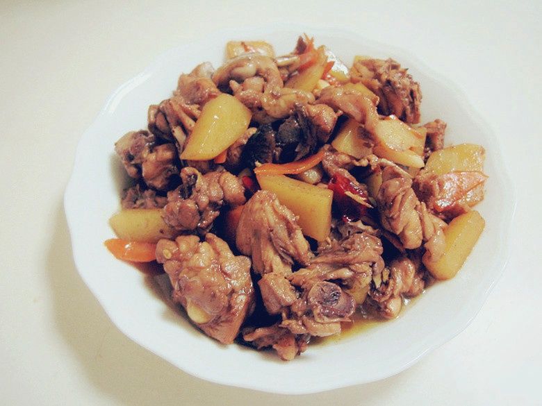 土豆辣炒雞 土豆辣炒雞