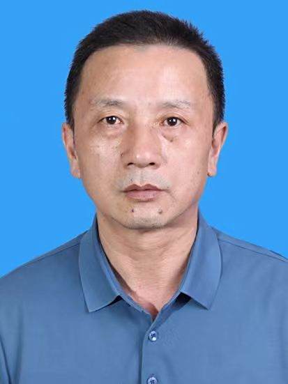 周永平(福建省漳州市平和縣教育局黨委委員) 周永平(福建省漳州市平和縣教育局黨委委員)