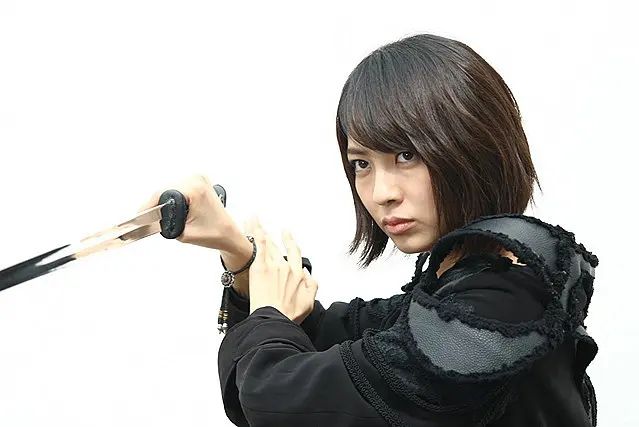 尤娜(日本特攝《牙狼Garo》中主要角色) 尤娜(日本特攝《牙狼Garo》中主要角色)