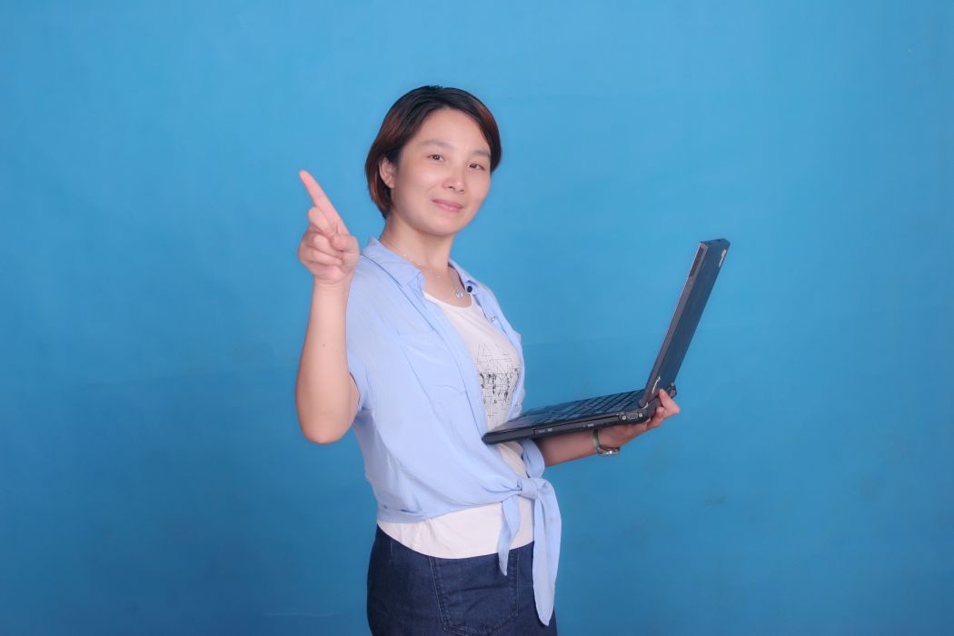 孫文麗(信陽萬眾科貿有限公司總經理) 孫文麗(信陽萬眾科貿有限公司總經理)