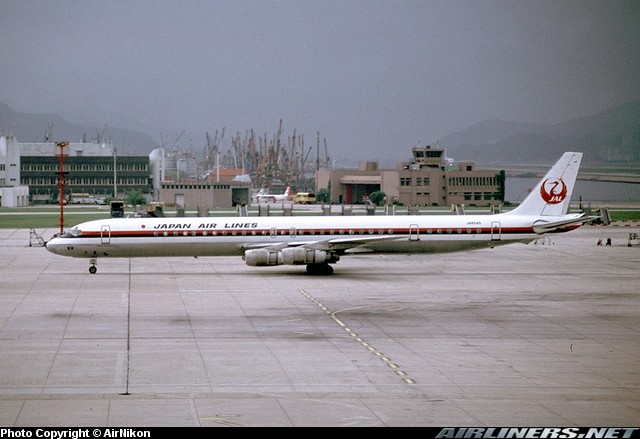 與失事飛機同航空公司同型號的DC-8