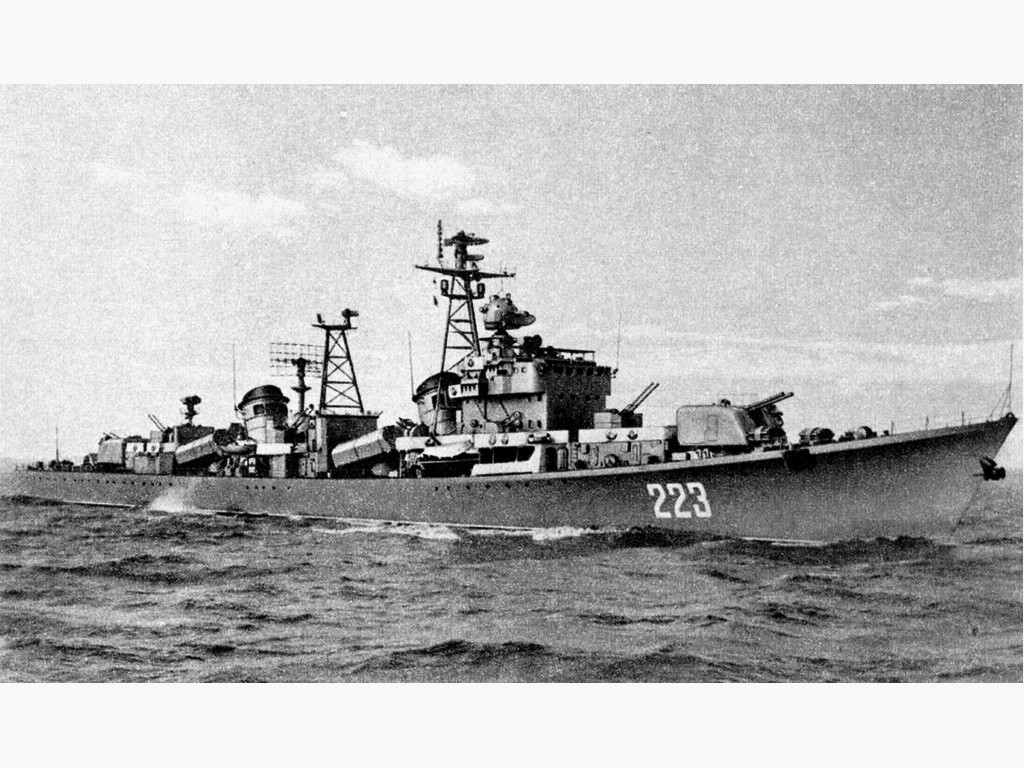 051型驅逐艦首艦濟南艦曾用舷號223