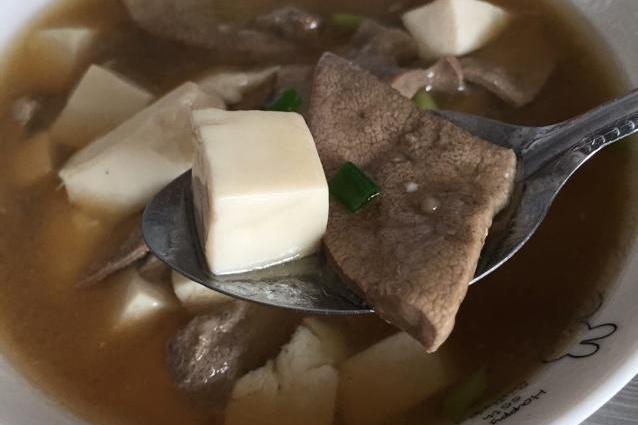 豆腐豬肝湯 豆腐豬肝湯