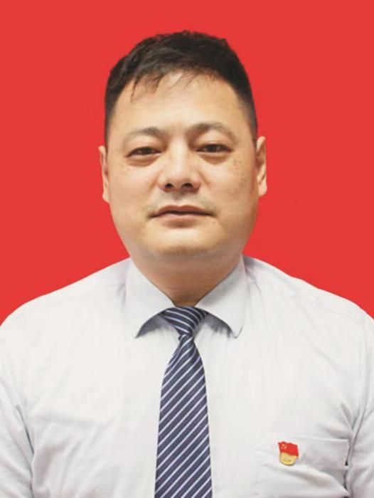 劉俊(湖北省荊州市公安縣自然資源和規劃局黨組成員、副局長、二級主任科員)