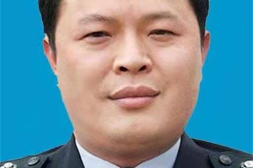 蔣曉斌(江西省新余市分宜縣人民政府副縣長、公安局長) 蔣曉斌(江西省新余市分宜縣人民政府副縣長、公安局長)
