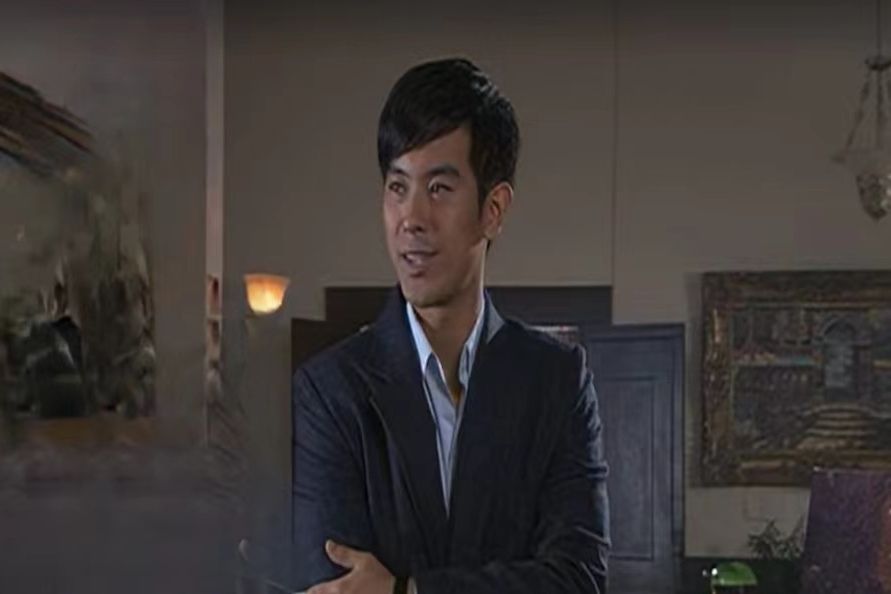 萬波(諜戰劇《生死迷局》中的角色) 萬波(諜戰劇《生死迷局》中的角色)