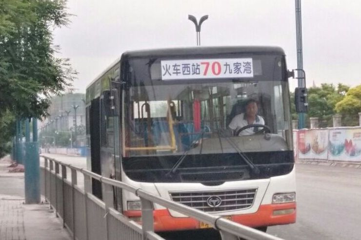 西寧公交70路 西寧公交70路