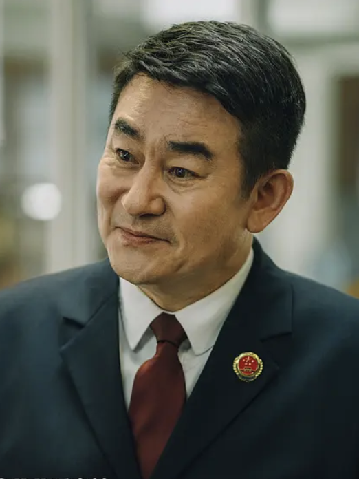 陳亭毅 陳亭毅