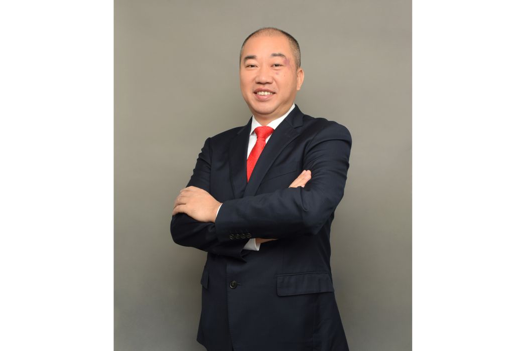 陳成爐(越興集團董事長) 陳成爐(越興集團董事長)