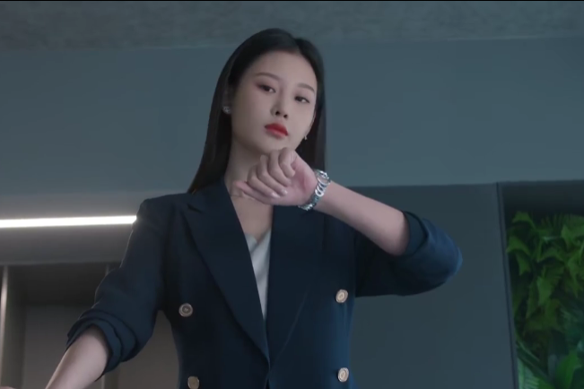 姜嵐(現代都市劇《二見鐘情》中的角色) 姜嵐(現代都市劇《二見鐘情》中的角色)
