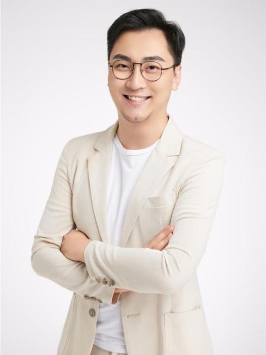 王明歡 王明歡