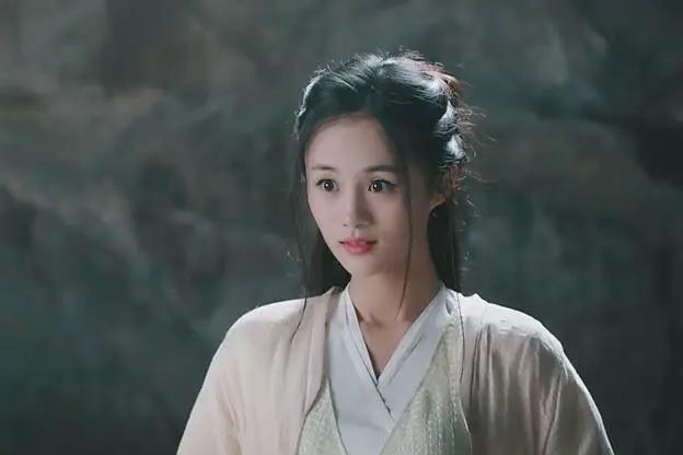 少辛(古裝玄幻劇《三生三世十里桃花》中的角色) 少辛(古裝玄幻劇《三生三世十里桃花》中的角色)