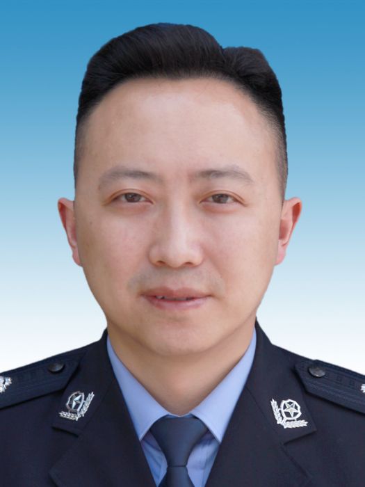 鄧家祥(四川省邛崍市公安局黨委委員、副局長) 鄧家祥(四川省邛崍市公安局黨委委員、副局長)