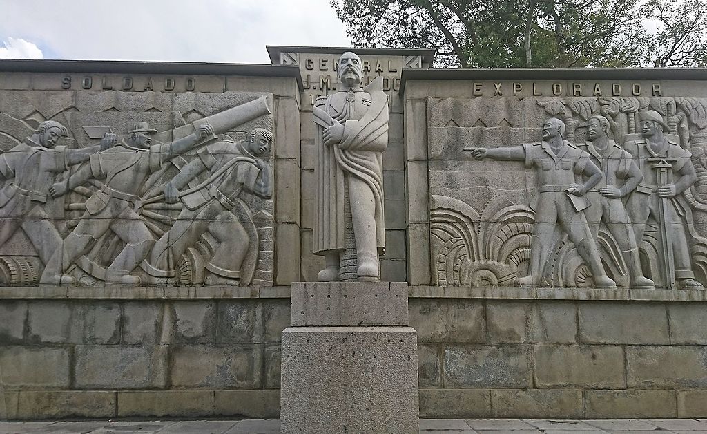 拉巴斯市公墓的潘多將軍紀念碑