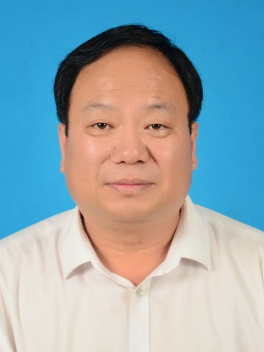 趙金成(山東省菏澤市成武縣自然資源和規劃局一級主任科員) 趙金成(山東省菏澤市成武縣自然資源和規劃局一級主任科員)