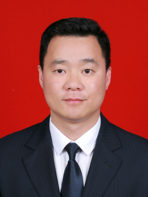 李翔(麗水市縉雲縣溶江鄉黨委委員、宣統委員) 李翔(麗水市縉雲縣溶江鄉黨委委員、宣統委員)