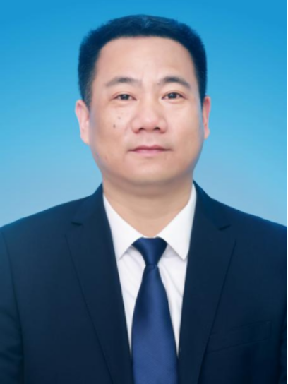 周育班 周育班