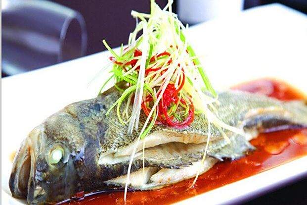 香糟焗鱸魚