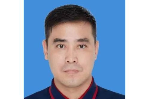 李建忠(廣東鐵青國際文化旅遊集團有限公司黨委書記、董事長) 李建忠(廣東鐵青國際文化旅遊集團有限公司黨委書記、董事長)