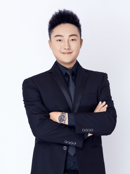 大鵬(中國內地主持人) 大鵬(中國內地主持人)