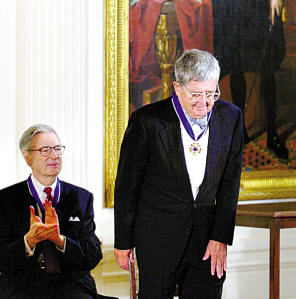 羅森塔爾2002年接受“總統自由勳章”